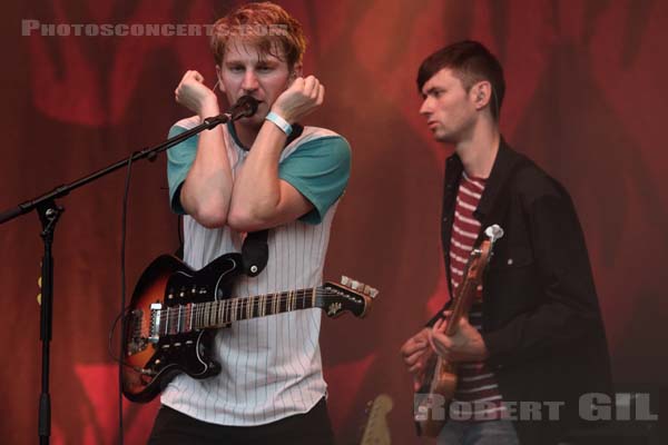 GLASS ANIMALS - 2015-08-29 - SAINT CLOUD - Domaine National - Scene Pression Live - David Algernon Bayley - Edmund Irwin-Singer 